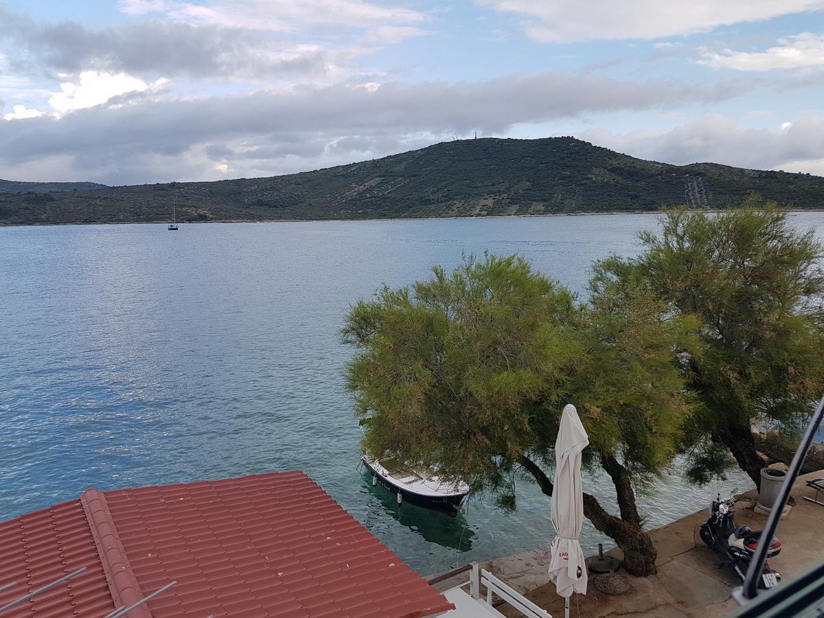 Apartmani Toni Poce Primošten Екстериор снимка