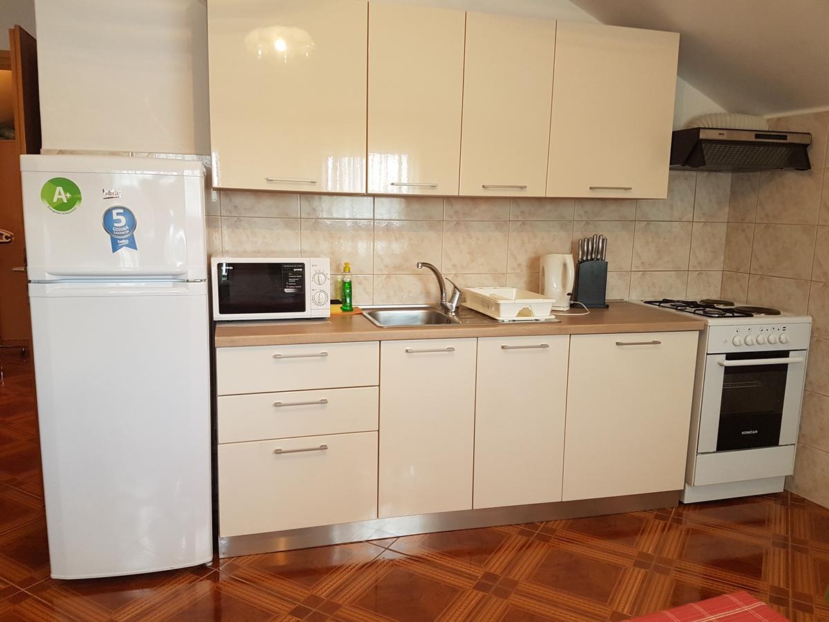 Apartmani Toni Poce Primošten Екстериор снимка