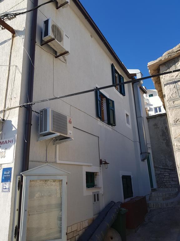 Apartmani Toni Poce Primošten Екстериор снимка