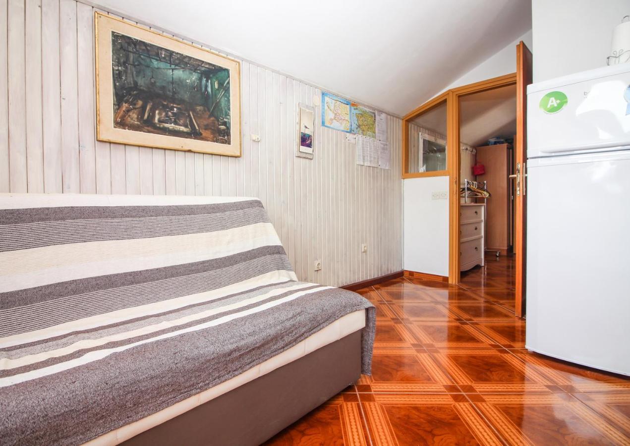 Apartmani Toni Poce Primošten Екстериор снимка